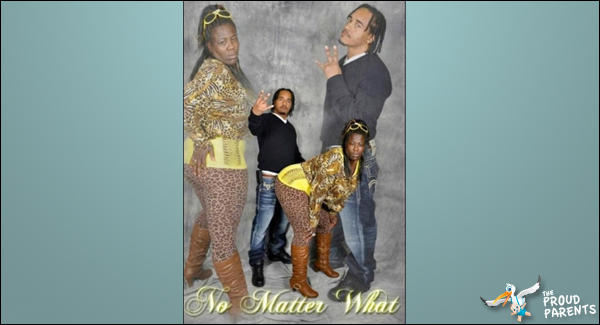 ParentFails's tweet photo. And the award for "Most Awkward Family Photo" goes to.. http://t.co/PZ4USnPz