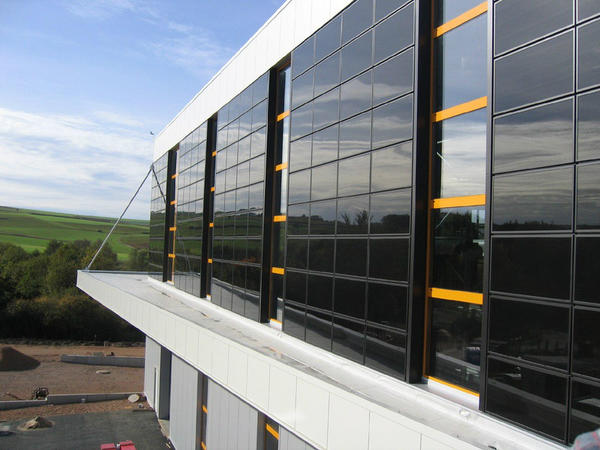 Besparen met #gevel van #zonnepanelen...
selectbouwnet.nl/nieuws/bericht…