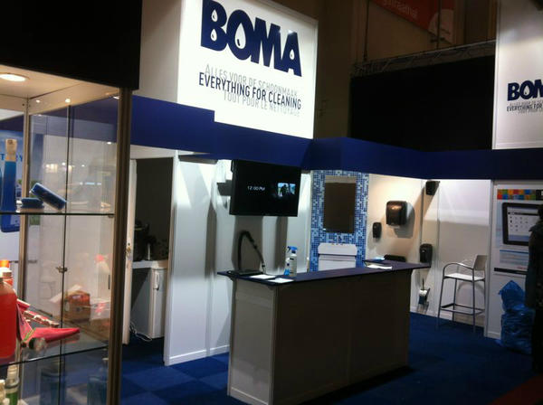 BomaNederland's tweet photo. Onze beursstand is bijna gereed! Kom vanaf morgen ook langs op Vakbeurs Facilitair stand 3.012. De koffie staat klaar. http://t.co/Ol4Tio3w