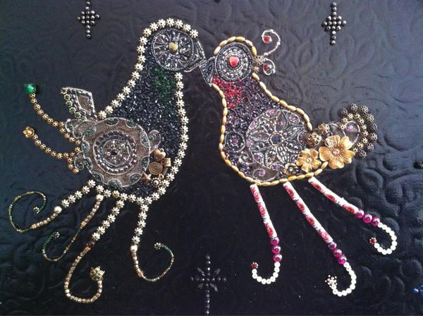 BrokenBizarre's tweet photo. Love birds - Recycled necklaces, earrings, bracelets and an old purse http://t.co/ermJsSuq http://t.co/imxXrcrs