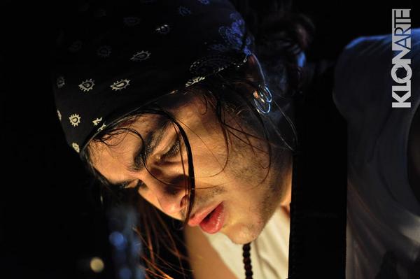 cecilia_borg's tweet photo. @AIRBAGoficial TE AMO PATOO ♥!!! http://t.co/mLvHhCer