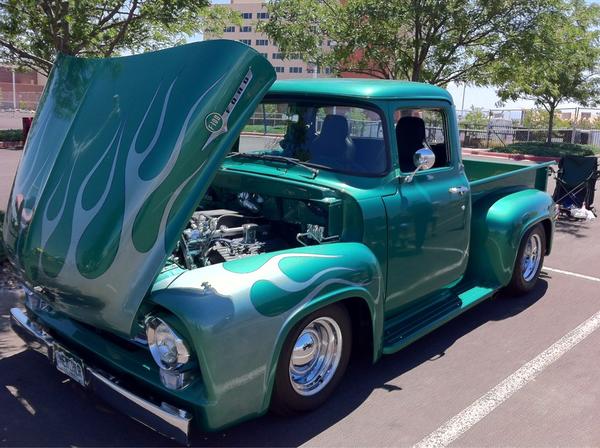 CTGuide's tweet image. Another treat from a car show I went too. If you look closely you'll see that's a molar engine.