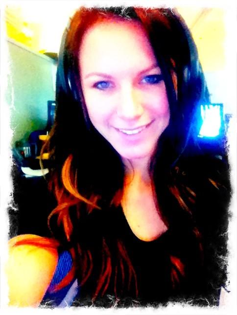 lanieatx's tweet photo. #selfie http://t.co/rNNk03Ou