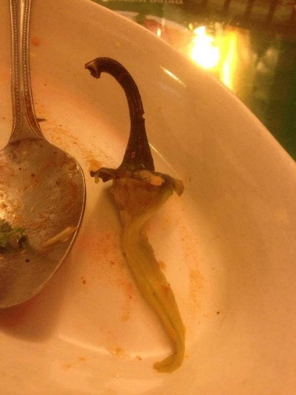 revistavive's tweet photo. Ese momento incómodo cuando Gandalf se aparece en tu chile relleno. http://t.co/WAkeCkW1