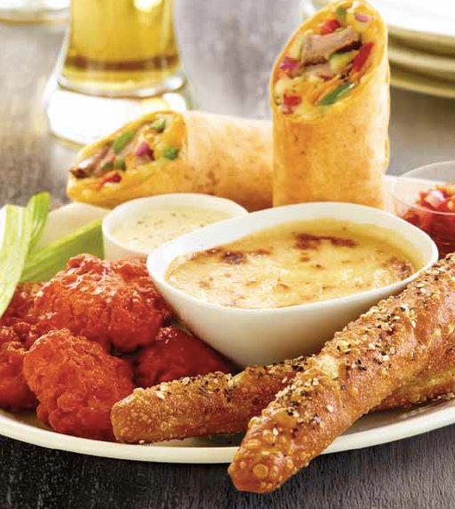 Applebees's tweet image. Coming to Applebee&apos;s for an Ultimate Trio and not sharing #RelationshipDealbreakers