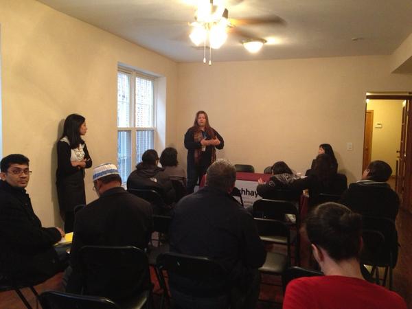 ChhayaCDC's tweet image. FEMA representatives making presenting at Chhaya's post-Sandy disaster relief clinic! #postsandy #disasterrelief