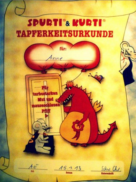 Kinder tapferkeitsurkunde von der zahnfee für eine zahnbehandlung zum ausdrucken. Tapferkeitsurkunde Für Kinder Kostenlos - 𝒶𝓃𝓃𝒾𝑒. on Twitter: "Ich bin die, die beim Arzt beim ...