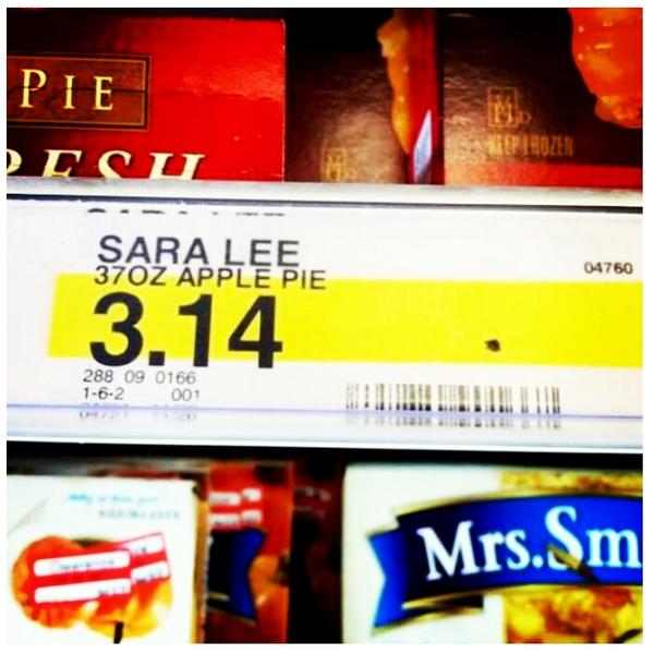 Astropartigirl's tweet image. Hmm, pi, I mean pie, for 3.14? How perfect! =P