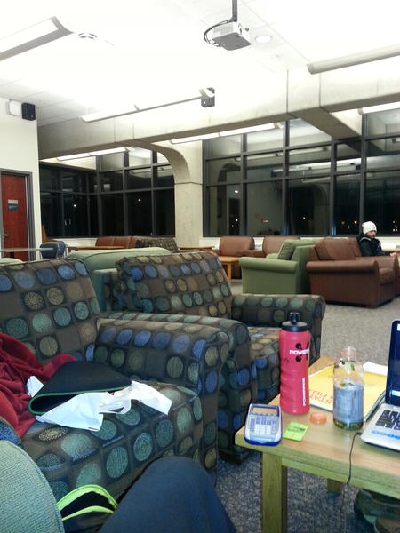 coleski5's tweet image. First week in the lounge #nobody #studyeasy