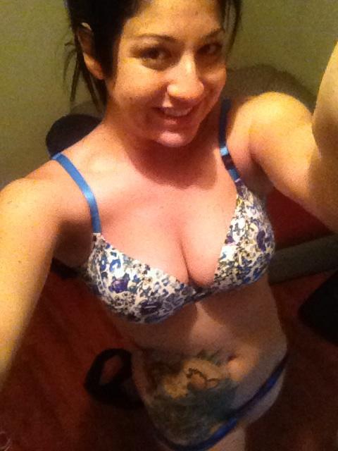No makeup #tittytuesday http://t.co/I6mdFzia<a href="/tag/tittytuesday"class="tags">#tittytuesday</a>