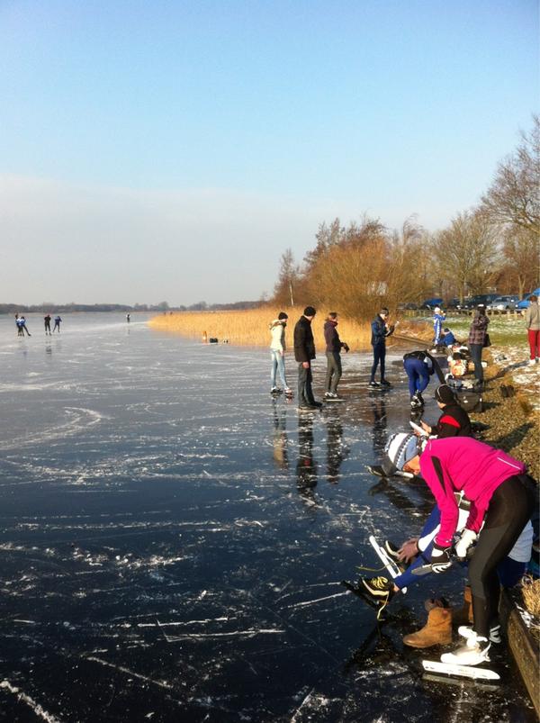 cafehoutsje's tweet image. Tis prachtig schaatsen op t Nannewiid!! #natuurijs