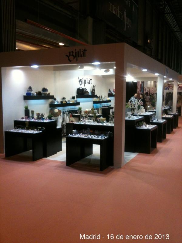 Biplat_Moda tweet picture