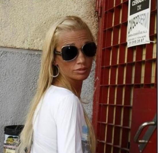 sararuxz's tweet photo. Esta soy yo cuando me dicen que habían deberes de mates. http://t.co/PJFqXRhj