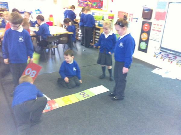 PCPTigers's tweet image. 10, 20, 30, 40 what's next!? #childrenthinking