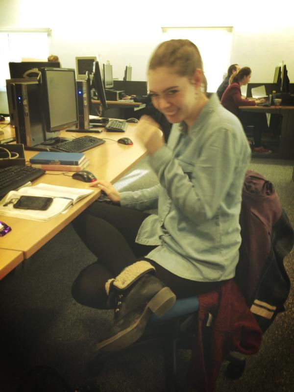 LowriJones11's tweet image. Comfy there @hannahcarter92 ? #loungingabout #librarywork