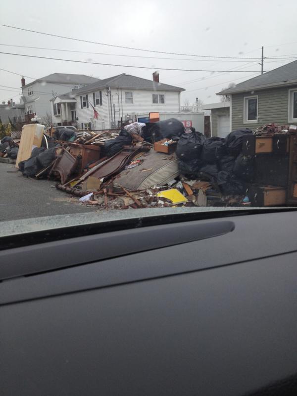 Asheybe328's tweet photo. #sandyisabitch. http://t.co/kWxcDonc