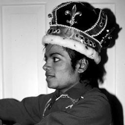 MJ2087's tweet photo. I Love This King Forever http://t.co/3rTnc8yq