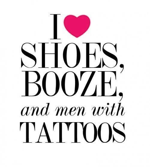 lindssmarie's tweet photo. 👠🍸💋 http://t.co/eKuPPx1s