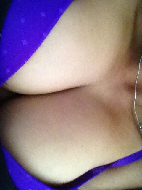 Boobs! http://t.co/zbiwVfub<a href="/tag/babe"class="tags"><span>#babe</span></a><a href="/tag/boobs"class="tags"><span>#boobs</span></a><a href="/tag/cleavage"class="tags"><span>#cleavage</span></a>