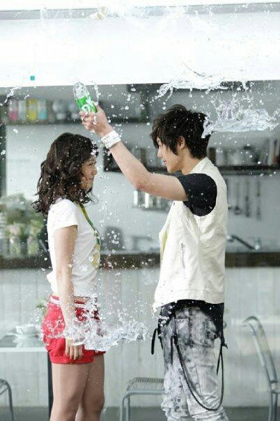 SamahXxx's tweet photo. ساظلل احبك حتى لو بالنظر لك من بعييد فالحب الاول لايستبدل بأخر . سيجمعنا القدر My love.. http://t.co/UPra1WWo