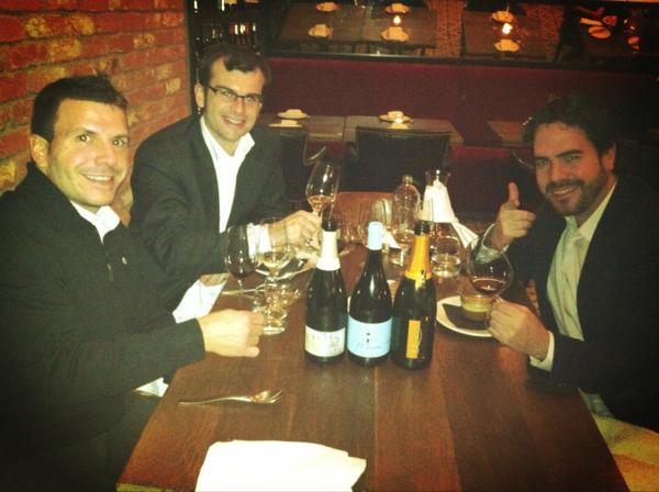 Great dinner in #London last night <a href="/DuranGR/">Cava DuranGR</a> #friends #sparklingwine #bubbles #cava #penedes