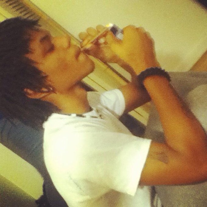 I'm just lightin up.. Like laser tag http://t.co/wafDngvV<a href="/tag/chillin"class="tags"><span>#chillin</span></a><a href="/tag/hangout"class="tags"><span>#hangout</span></a><a href="/tag/liveme"class="tags"><span>#liveme</span></a><a href="/tag/livemoment"class="tags"><span>#livemoment</span></a>