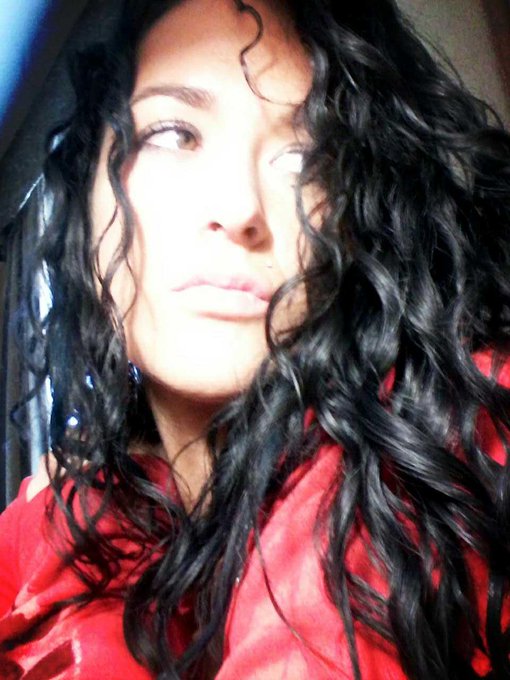 I keep lookin back in hopes you followed me here I dont wanna be anywhere near you but i dont wanna walk<a href="/tag/70andlivinlife"class="tags"><span>#70andlivinlife</span></a>