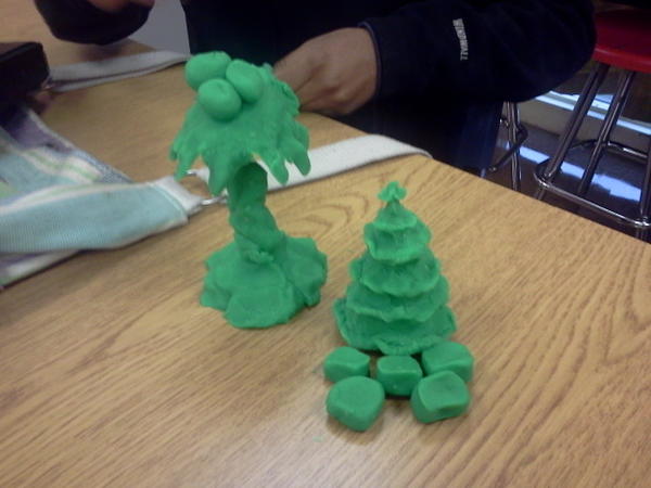 Mocha_Rissaaa's tweet image. Its christmas and summer :)) #thirdperiod #playdoh #gotcreative