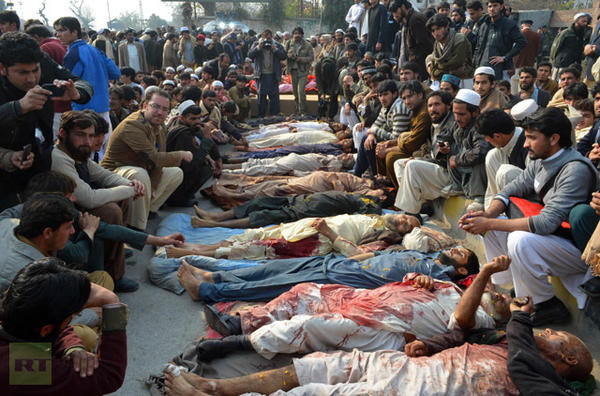 khaneliegohar's tweet photo. These Pashtuns deserve Justice. But Holy Media is busy covering the Canadian Marching Clown #Justicefortribesmen http://t.co/1hIuFqcy