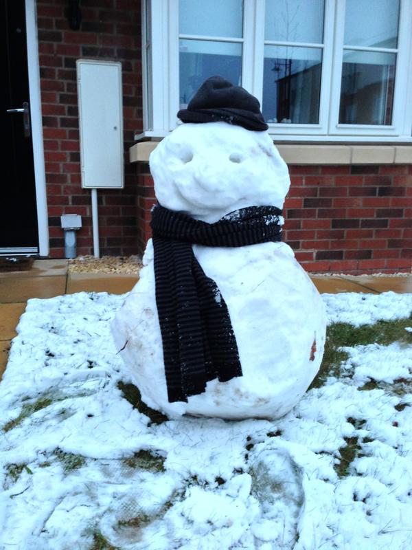 rduktv's tweet photo. I call him jerry...he has survived the missing snow for several days now. In this time he has lost weight...and height http://t.co/vUbSsNKR