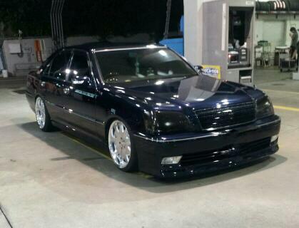 تويتر 片岡健 على تويتر 17クラウン 後期3000グレードg1番高いグレードです 改造点は19インチアルミ フルスモーク ウインカーミラー 車高調 Sddナビ エアロ 内装はサンシェード 冷蔵庫付 誰か欲しい人いませんか Http T Co Xjeeeesa