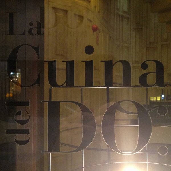 pere1899's tweet photo. "@JaviAntoja: Disfrutando de La CUINA del DO de @pere1899 #PlazaReal #Barcelona buena mano! http://t.co/1YfVaWwo"@miguelgallo @rogervalls90