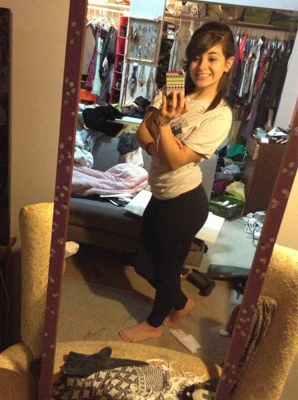 elena_naranjo10's tweet photo. After my workout(: #FeelingDope http://t.co/7W2e9OgD