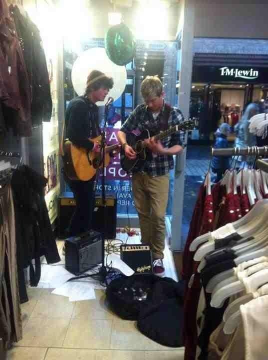 Republic_Sta's tweet photo. Franklin live in store 25% off week! http://t.co/SZdZXizn
