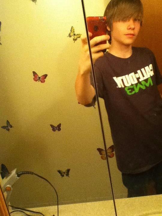 Lylahstyles's tweet photo. Yeah guys this is him<3 http://t.co/eiBUzJ3x