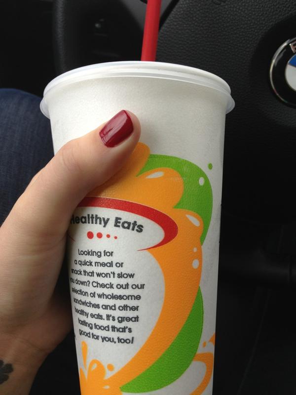 sofetch22's tweet image. No time for a solid lunch today #smoothie #onthego