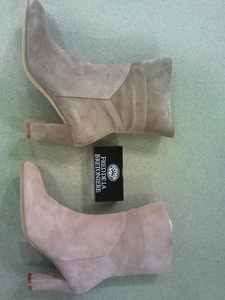 De eerste #zomerlaarzen van #Fred de la #Bretoniere zijn binnen!