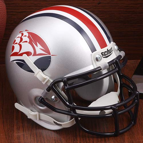 CoreXcellTrain's tweet image. Congrats to @gurnsfootball35 on committing to play LB for PSAC champs Shippensburg. He was a #TacklingMachine in 12'