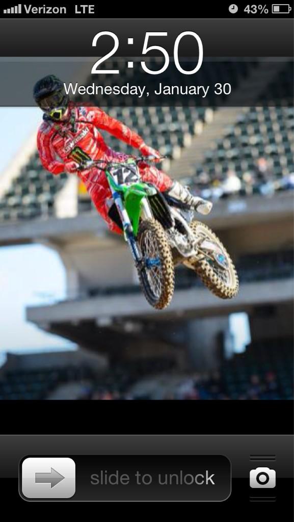 Raiderdoug09's tweet image. Sickest screen shot ever! Also sickest style in supercross @jakeweimer12