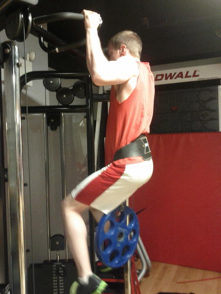 TeamToolTime's tweet photo. Getting mad jacked in the gym. Weighted pull ups... http://t.co/vfXkglUb