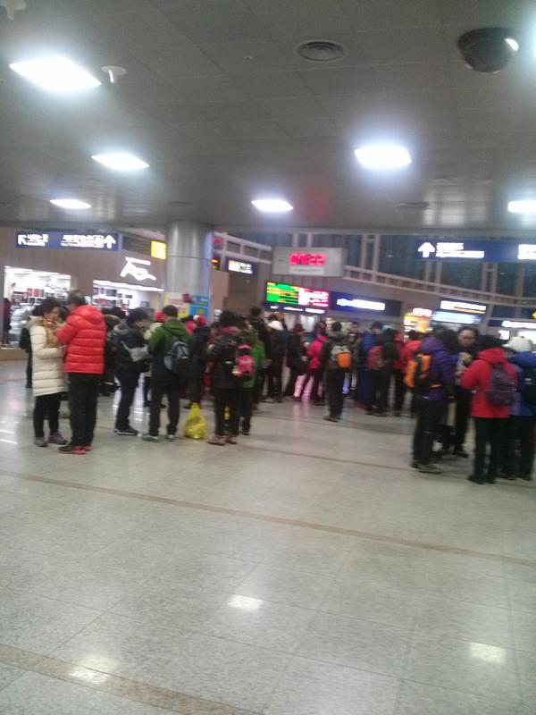 Estrellahopa's tweet photo. 나이들면 이렇게 놀러다녀야하느데 http://t.co/Izut6us3