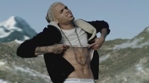 RealBrownizer's tweet image. DO U KNOW HOTTER GUY THAN HIM &amp;gt;&amp;gt;