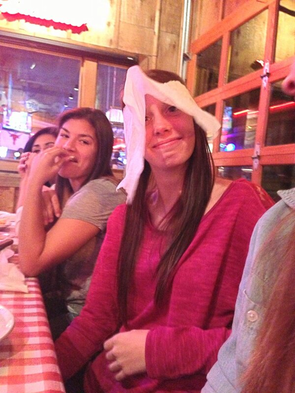Nicki9K's tweet image. 😍😘😁 #WCW #TheseCuties @_hails22 @Monii1196