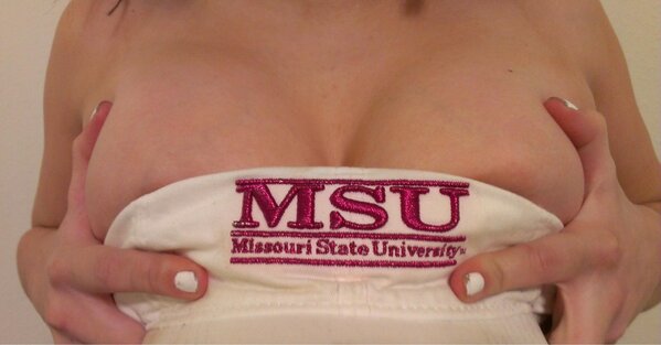 MoStateBoobs's tweet photo. Awesome submission! #MoStateBoobs http://t.co/EbkR7MDT