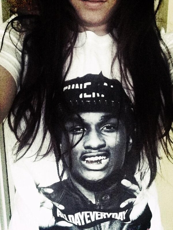 KiSS_Clothing's tweet image. “@anthdavies: @KiSS_Clothing #ASAP Rocky tee #havethat” it's a must!