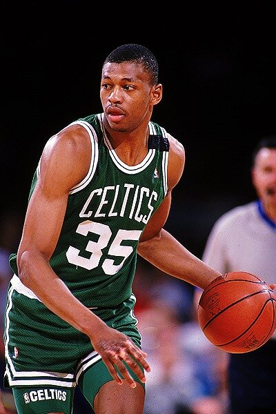 auscelticsfan's tweet photo. We miss you Reggie. 💚 #Celtics #ReggieLewis http://t.co/rONqfdaK