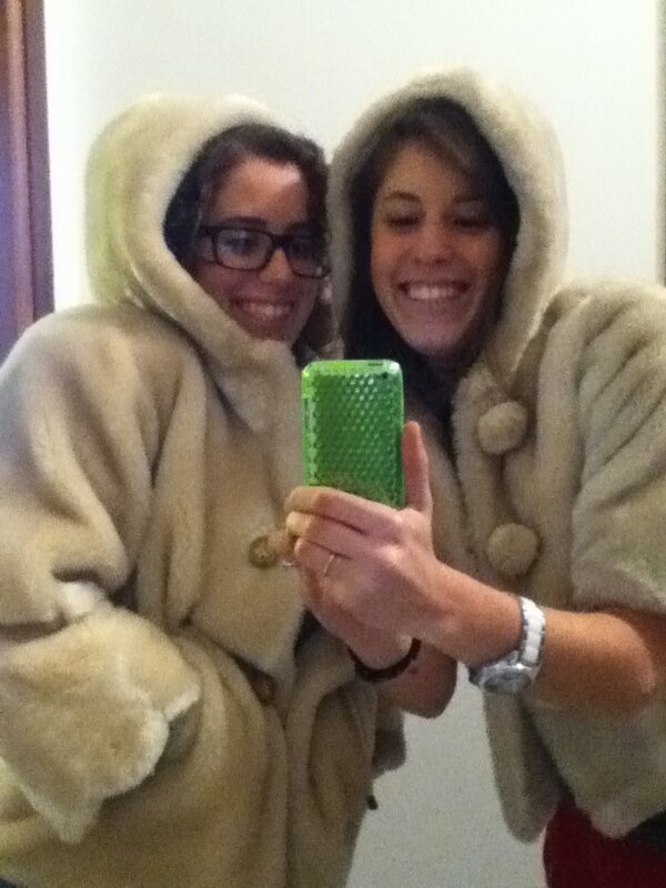 saracastel's tweet photo. @beacastel #18mesi #4anni #2cretine http://t.co/pigd93MB