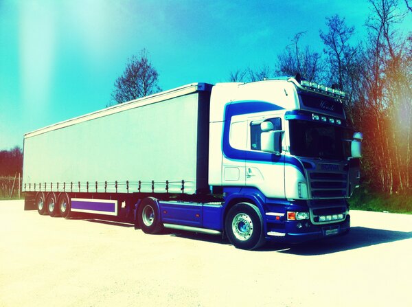 Hinde Exports R560 #Scania parked in Vicenza #Italy
