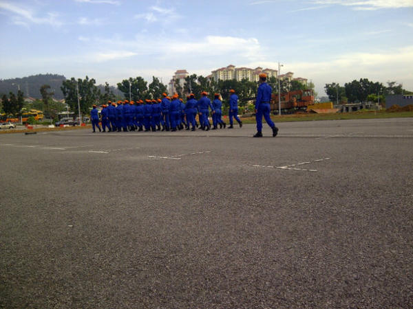fikriz_m33's tweet photo. @JPAM_PUTRAJAYA @kpjpam @JPAMtwiter @jpamwp latihan mingguan JPAM Putrajaya,,, http://t.co/ZA3siTDC