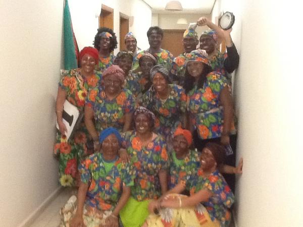 Samuelapv's tweet photo. @vilmandrade @cal_apv @educacaoapv equipe de Lorena preparada para a festa das nações...Moçambique bem representada... http://t.co/7sNfxnaH